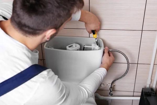 The First Hour Guide to Handling a Plumbing Emergency Safely